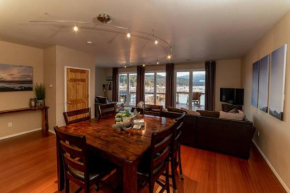 Family Getaway in Juneau Unforgettable Ocean Views